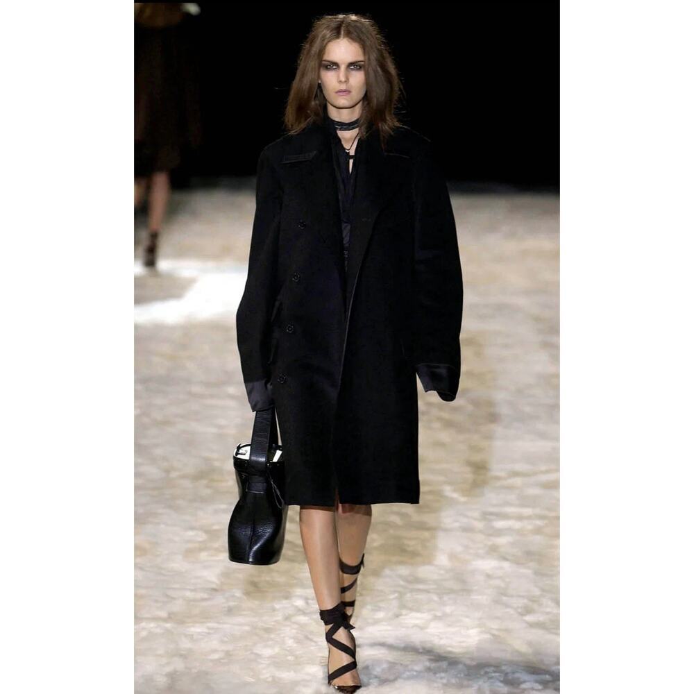 Gucci by Tom Ford Fall 2002 Front Tie Black Silk Slip Dress Mini Veck Vintage 42 - Picture 11 of 15